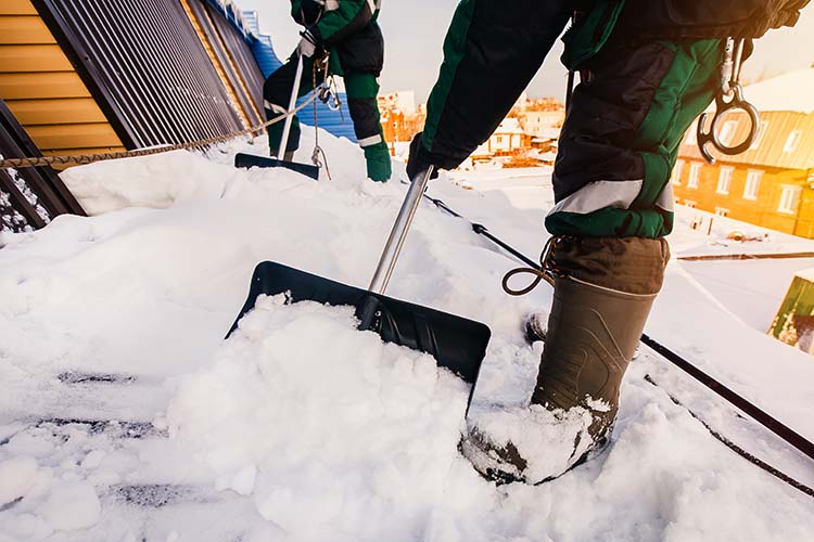 Service de déneigement de toiture Sherbrooke